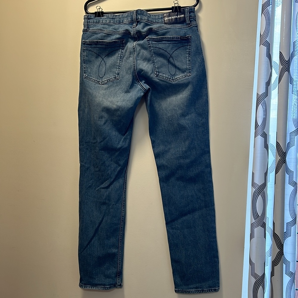 Men Jeans - Picture 2 of 8